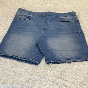 DKNY Light Blue Jean Shorts WOMENS XXL PULL ON ELASTIC WAISTBAND